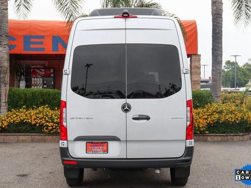 Used 2024 Mercedes-Benz Sprinter 2500 image 6