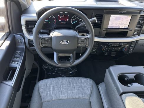 New 2025 Ford F250 XLT w/ FX4 Off-Road Package image 23