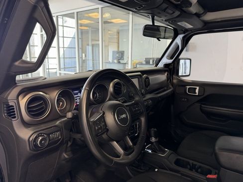 Used 2018 Jeep Wrangler Unlimited Sport S image 8