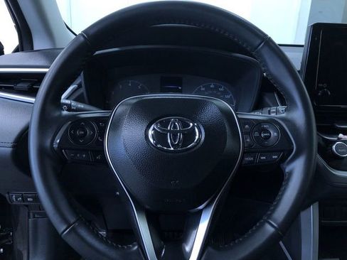 Certified 2025 Toyota Corolla Cross LE image 23