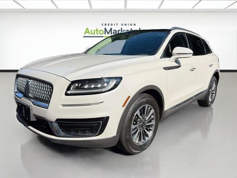 Used 2020 Lincoln Nautilus Reserve AWD/4WD image 3