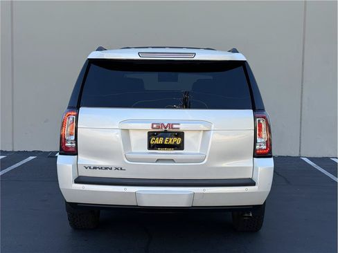 Used 2015 GMC Yukon XL SLT w/ Open Road Package AWD/4WD image 6