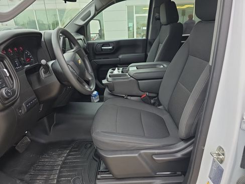 Used 2023 Chevrolet Silverado 2500 W/T w/ WT Convenience Package image 10