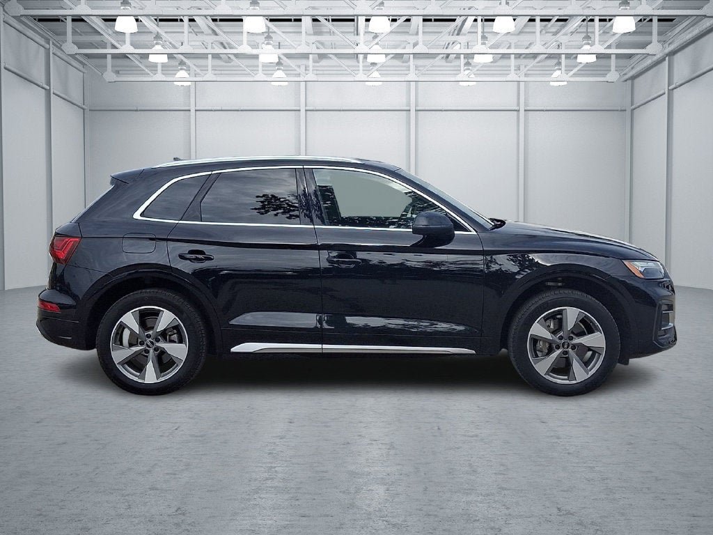 Used 2023 Audi Q5 2.0T Premium w/ Convenience Package AWD/4WD image 8