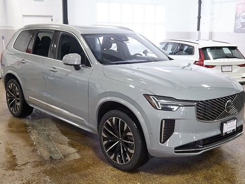 New 2026 Volvo XC90 T8 Plus w/ Protection Package image 4