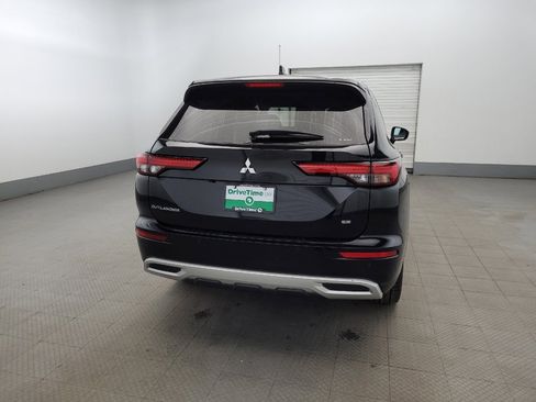 Used 2022 Mitsubishi Outlander SE image 7