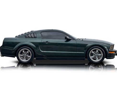 Used 2008 Ford Mustang GT RWD image 2