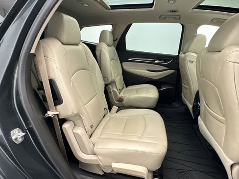 Used 2019 Buick Enclave Essence image 28