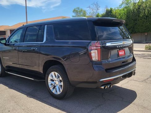 Used 2023 Chevrolet Suburban Premier AWD/4WD image 7