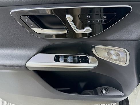 Used 2026 Mercedes-Benz GLC 300 4MATIC image 18