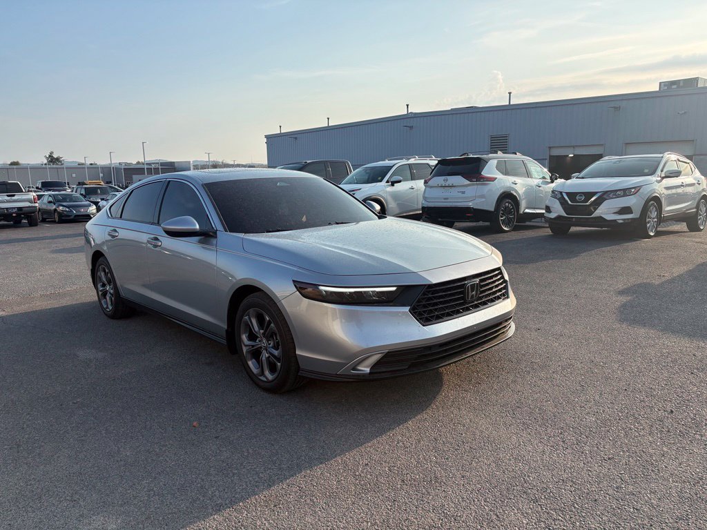 Used 2024 Honda Accord EX image 2
