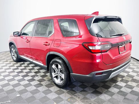 Certified 2025 Honda Pilot EX-L image 4
