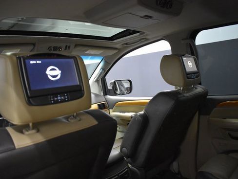 Used 2014 Nissan Armada Platinum w/ Platinum Reserve Package image 36