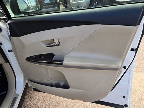 Used 2009 Toyota Venza image 23