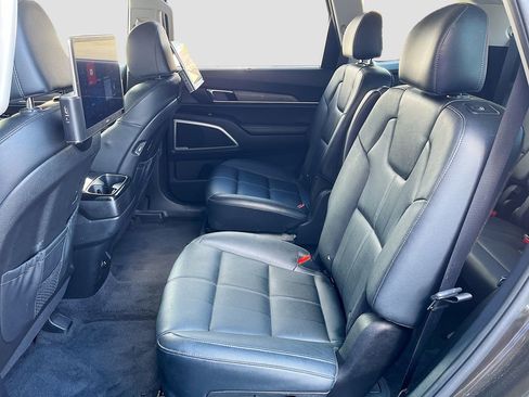 Used 2022 Kia Telluride EX w/ EX Premium Package AWD/4WD image 25