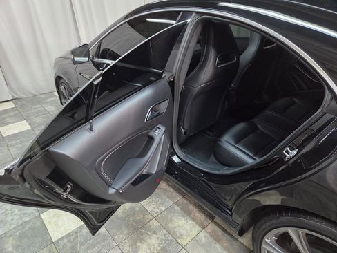 Used 2019 Mercedes-Benz CLA 250 4MATIC image 11