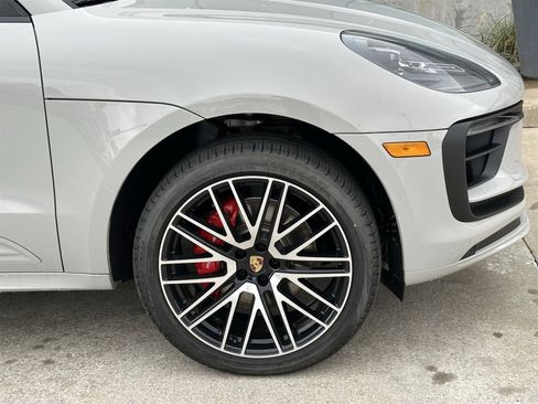 New 2026 Porsche Macan S image 11