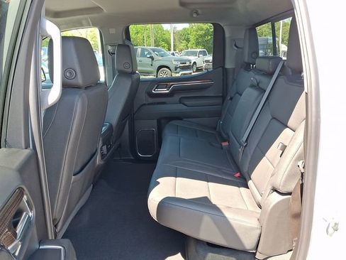 Used 2024 Chevrolet Silverado 1500 LT Trail Boss w/ LT Trail Boss Premium Package image 8