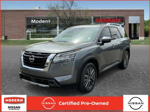 Certified 2024 Nissan Pathfinder SL w/ SL Premium Package FWD image 1