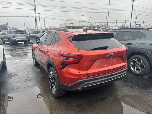 Used 2024 Chevrolet Trax RS w/ Driver Confidence Package image 4