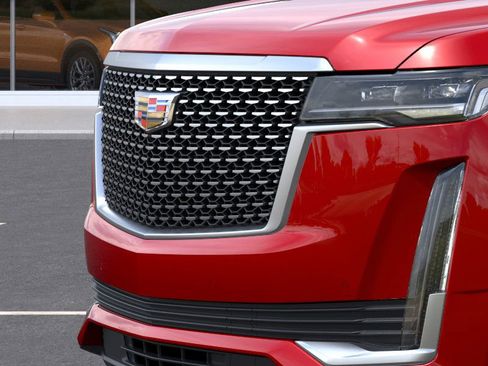 Used 2024 Cadillac Escalade ESV Premium Luxury image 13