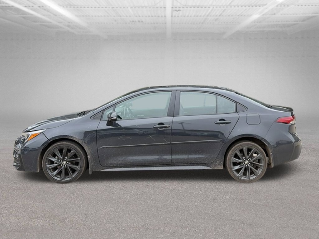 Used 2024 Toyota Corolla XSE FWD image 2