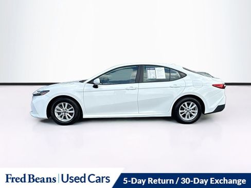Used 2025 Toyota Camry LE FWD image 4