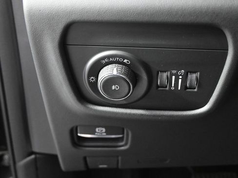 Used 2021 Jeep Grand Cherokee L Summit image 25