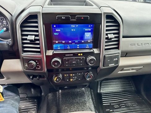 Used 2021 Ford F350 XLT image 9