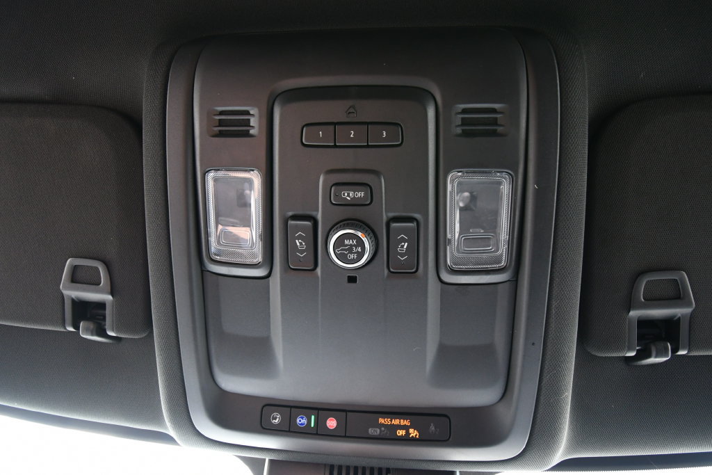 Used 2024 Chevrolet Suburban RST w/ Luxury Package AWD/4WD image 33