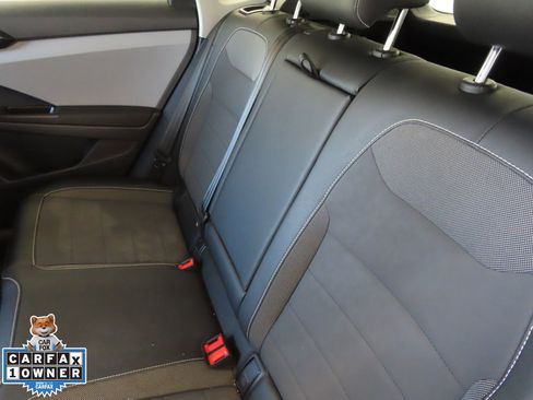 Used 2022 Volkswagen Taos SE image 23