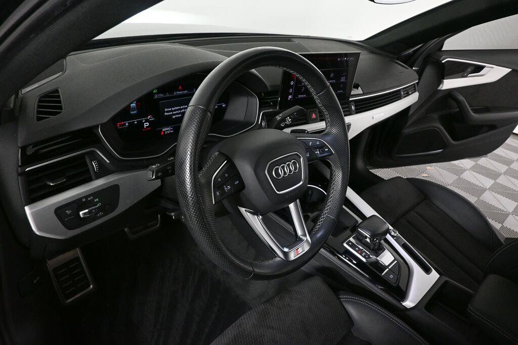 Used 2021 Audi A4 2.0T Premium Plus w/ Premium Plus Package AWD/4WD image 6