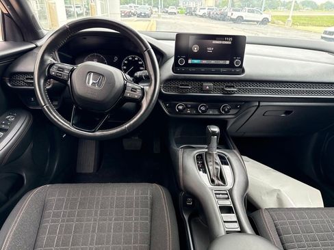Used 2023 Honda HR-V Sport image 7