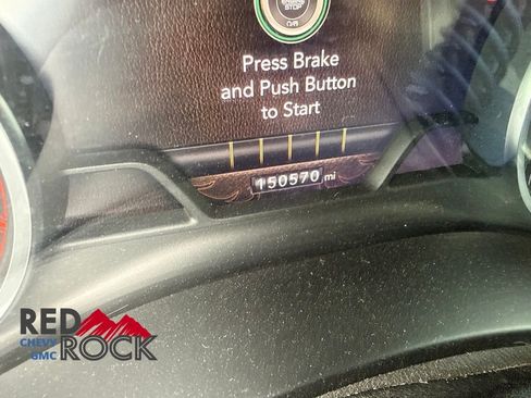 Used 2019 RAM 2500 Laramie w/ Night Edition AWD/4WD image 13