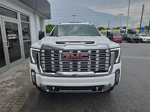 New 2025 GMC Sierra 2500 Denali w/ Denali Reserve Package image 2
