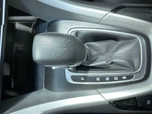 Used 2014 Ford Fusion SE FWD image 17