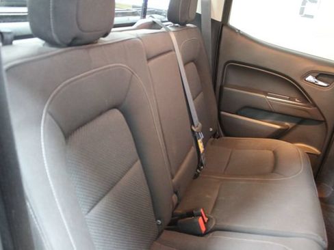 Used 2017 Chevrolet Colorado LT w/ LT Convenience Package AWD/4WD image 9