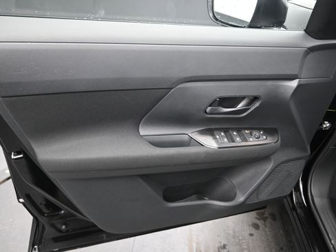 New 2026 Nissan Kicks S image 11