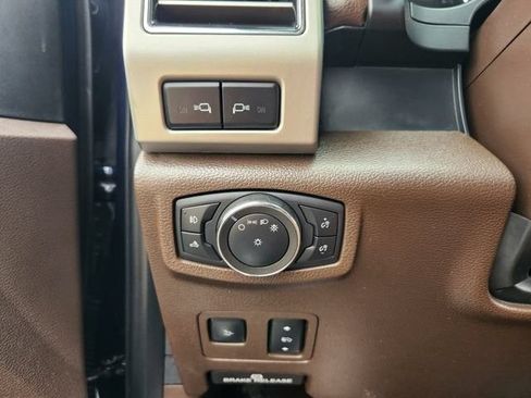 Used 2020 Ford F250 King Ranch w/ King Ranch Ultimate Package AWD/4WD image 21
