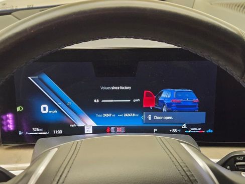 Used 2024 BMW ALPINA XB7 image 39