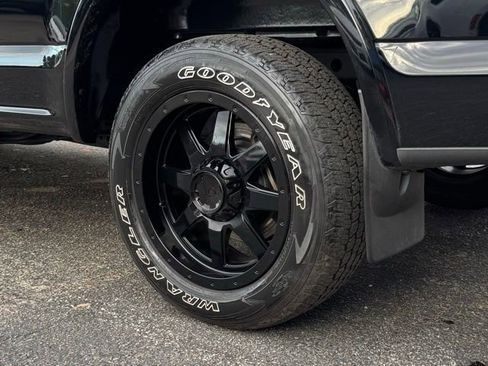 Used 2017 Ford F150 Lariat w/ Equipment Group 502A Luxury image 22