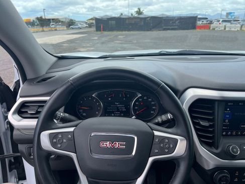Used 2023 GMC Acadia SLT AWD/4WD image 29