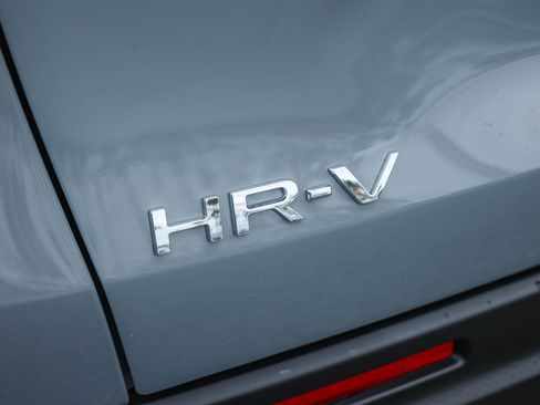 Used 2025 Honda HR-V Sport image 9