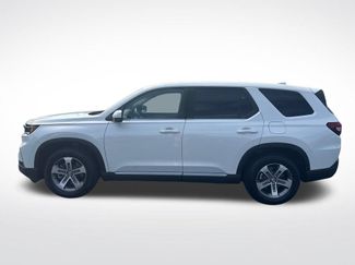 Certified 2025 Honda Pilot EX-L video 2