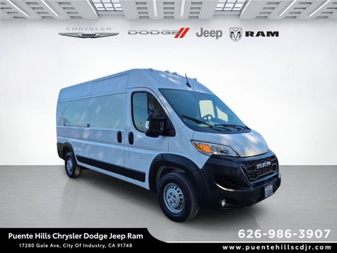 Used 2026 RAM ProMaster 2500 w/ Convenience Group FWD image 1