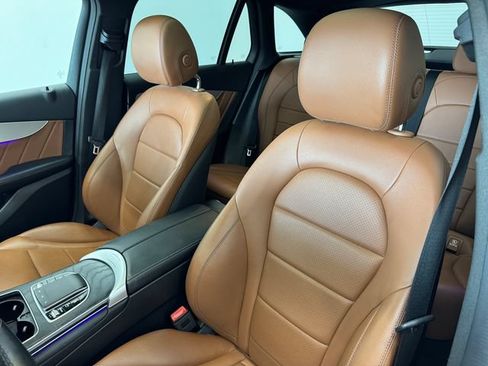 Certified 2022 Mercedes-Benz GLC 300 image 48