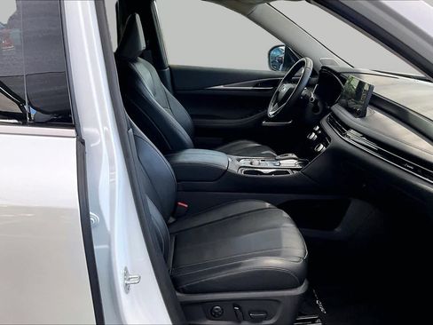 Used 2026 INFINITI QX60 Luxe AWD/4WD image 9