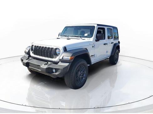 Used 2026 Jeep Wrangler Unlimited Sport AWD/4WD image 2