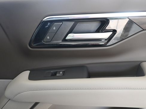 Used 2025 Chevrolet Tahoe LT w/ Comfort Package image 22