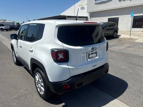 Certified 2023 Jeep Renegade Latitude AWD/4WD image 3